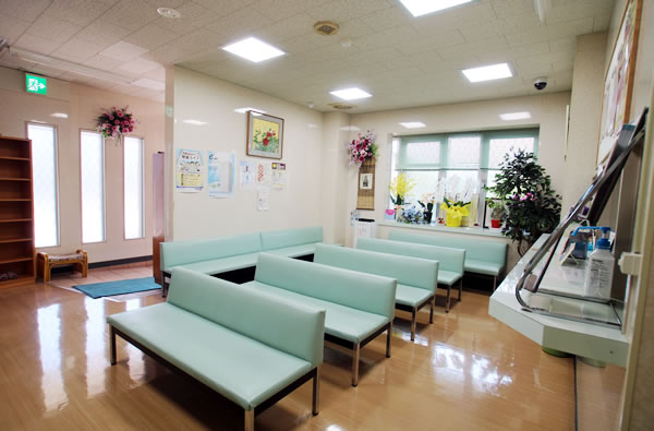 石川医院　待合室